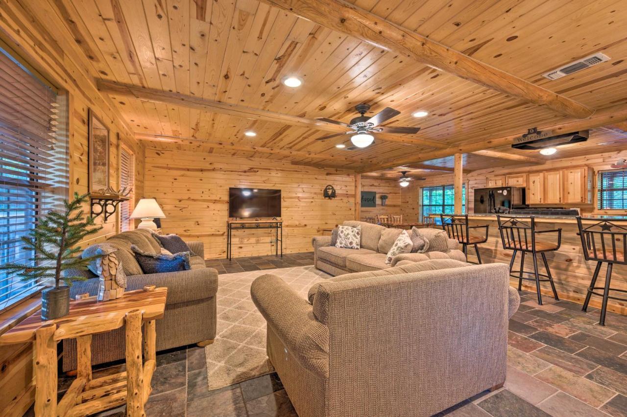 Broken Bow Retreat On 2 Acres With Hot Tub And Deck! Villa Buitenkant foto
