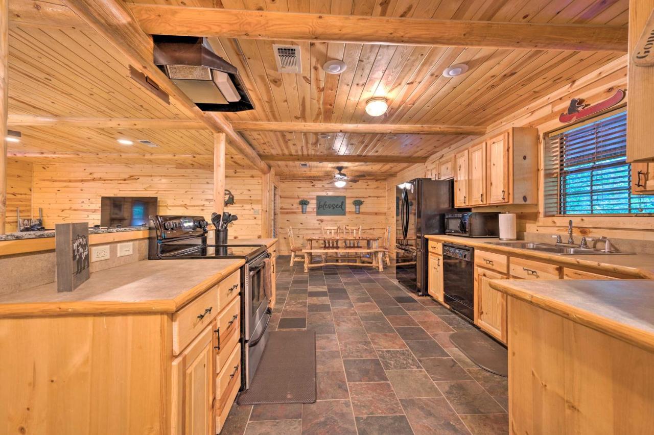 Broken Bow Retreat On 2 Acres With Hot Tub And Deck! Villa Buitenkant foto